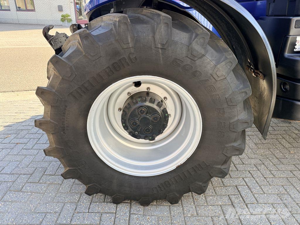 New Holland T7.270AC Blue Power Stage V Traktori