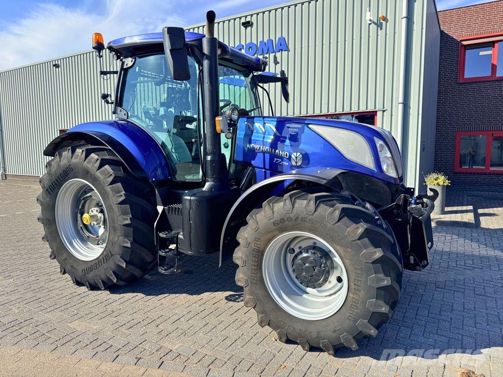 New Holland T7.270AC Blue Power Stage V Traktori