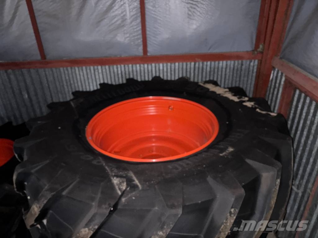 Trelleborg 900/60R38 & 600/65R38 Egyéb traktor tartozékok