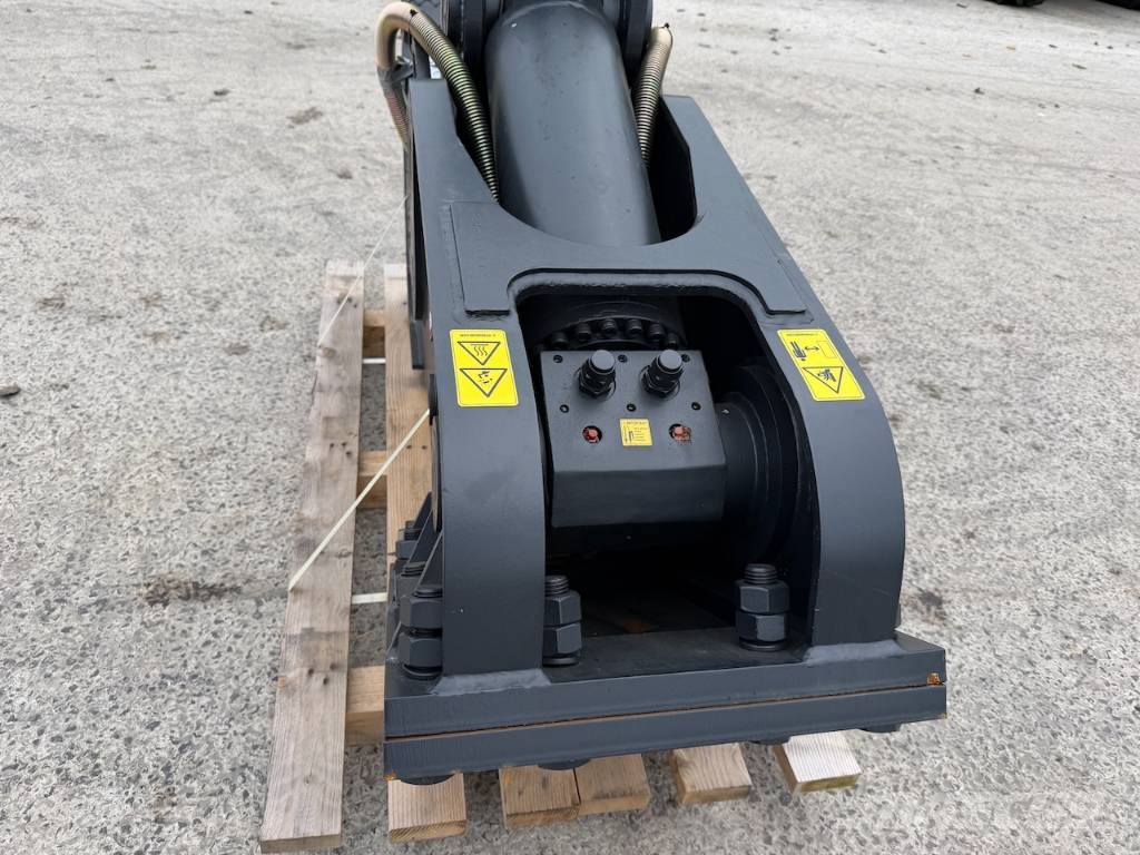 Hydraram FPR 16B Concrete Crusher Crushers