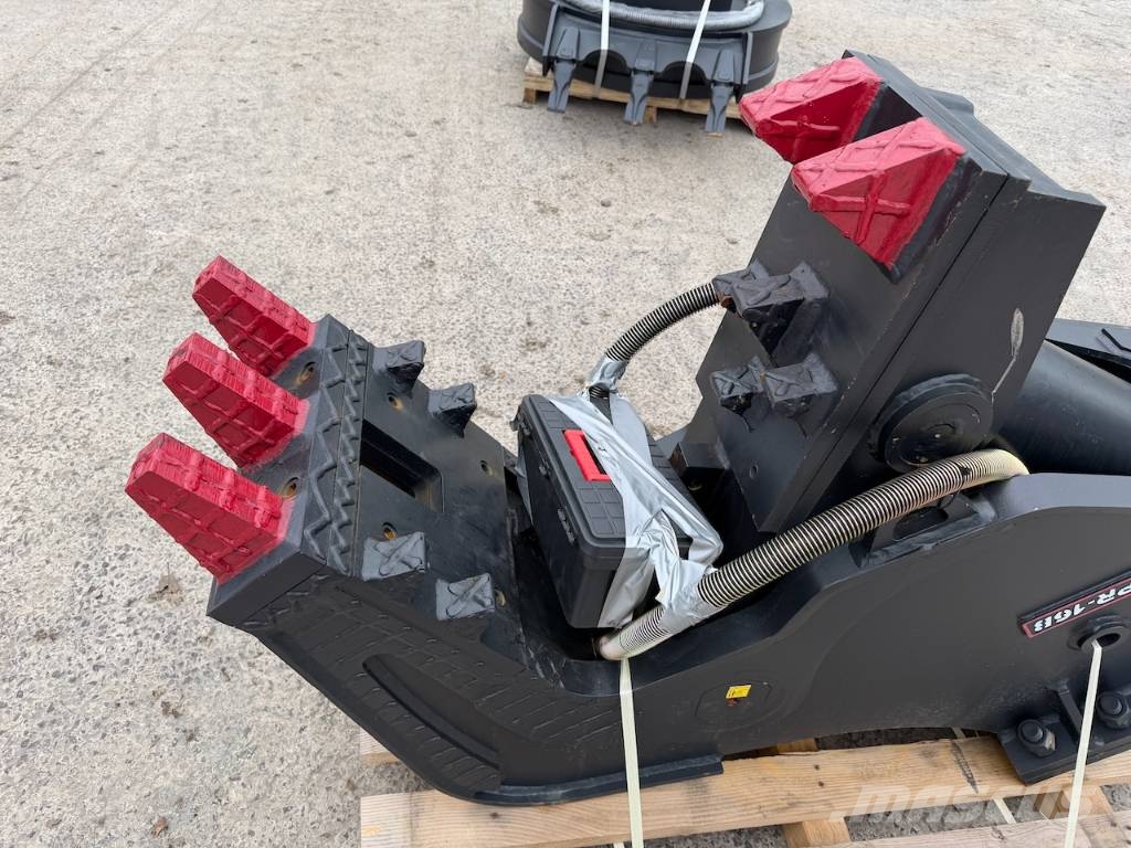 Hydraram FPR 16B Concrete Crusher Crushers