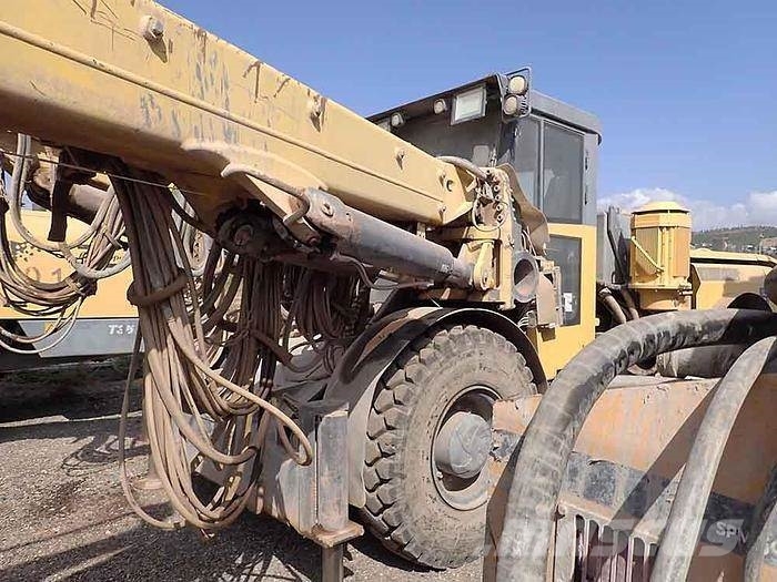 Atlas Copco BOOMER E2C Oberflächenbohrgeräte