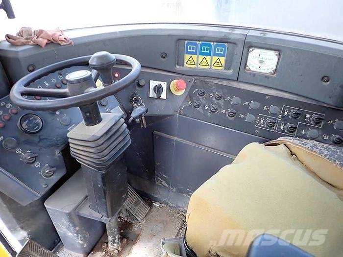 Atlas Copco BOOMER E2C Oberflächenbohrgeräte