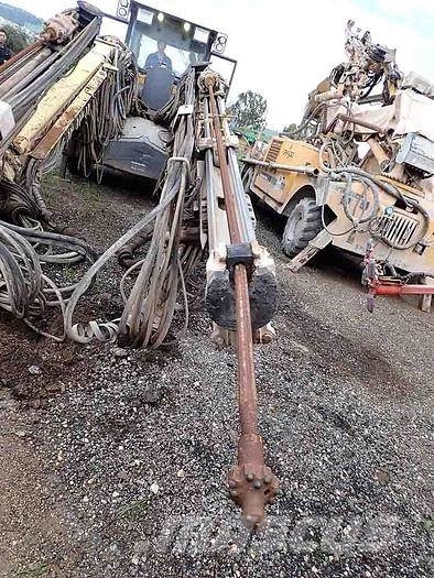 Atlas Copco BOOMER E2C Oberflächenbohrgeräte