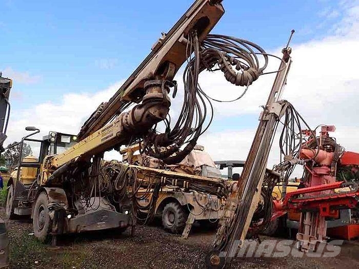 Atlas Copco BOOMER E2C Oberflächenbohrgeräte