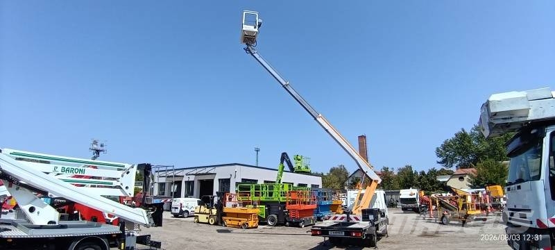 Nissan Cabstar Multitel 160 ALU DS - 16m المنصات الهوائية المثبتة على شاحنة