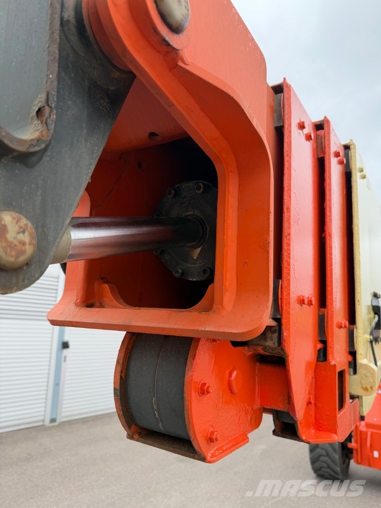 JLG 1350 SJP رافعات سلة مفصلية
