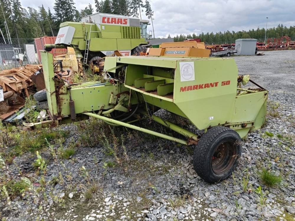 CLAAS Markant 50 Kanttipaalaimet