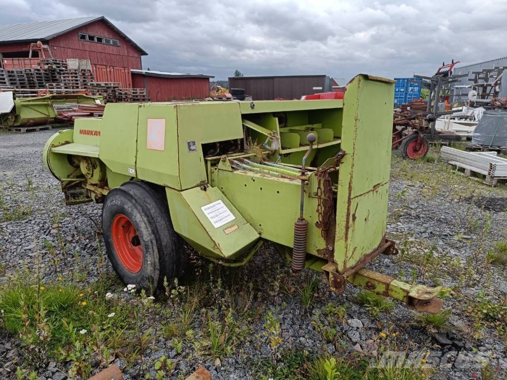 CLAAS Markant 50 Kanttipaalaimet