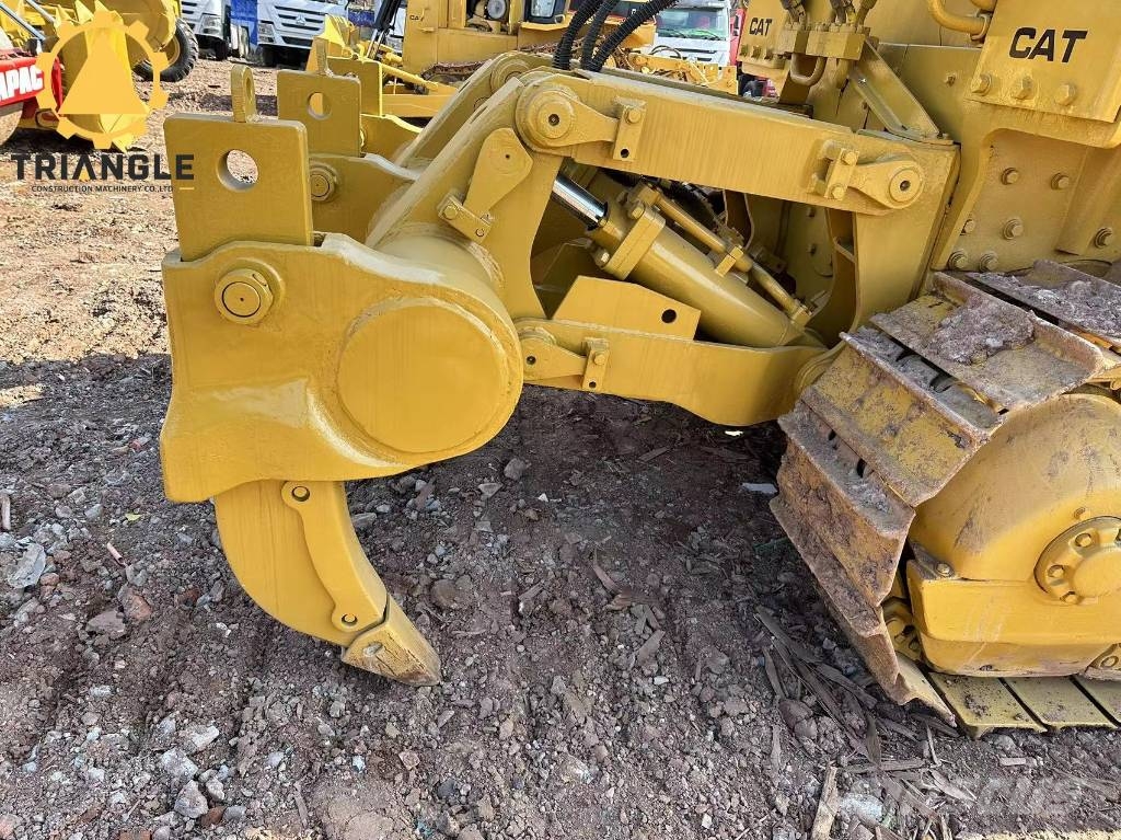 CAT D 8 R lánctalpas dózerek