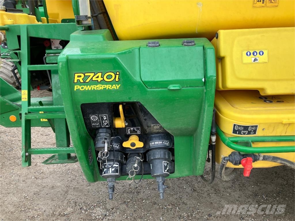 John Deere R740i Vučene prskalice