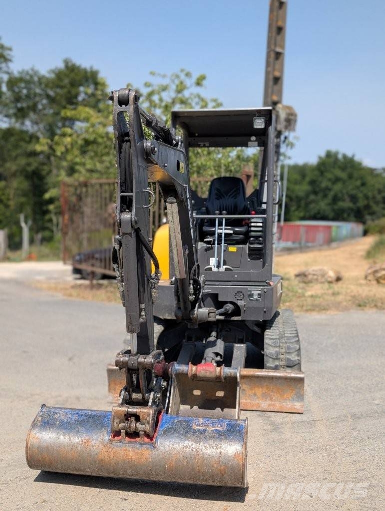 Volvo ECR 25 D Mini excavadoras < 7t