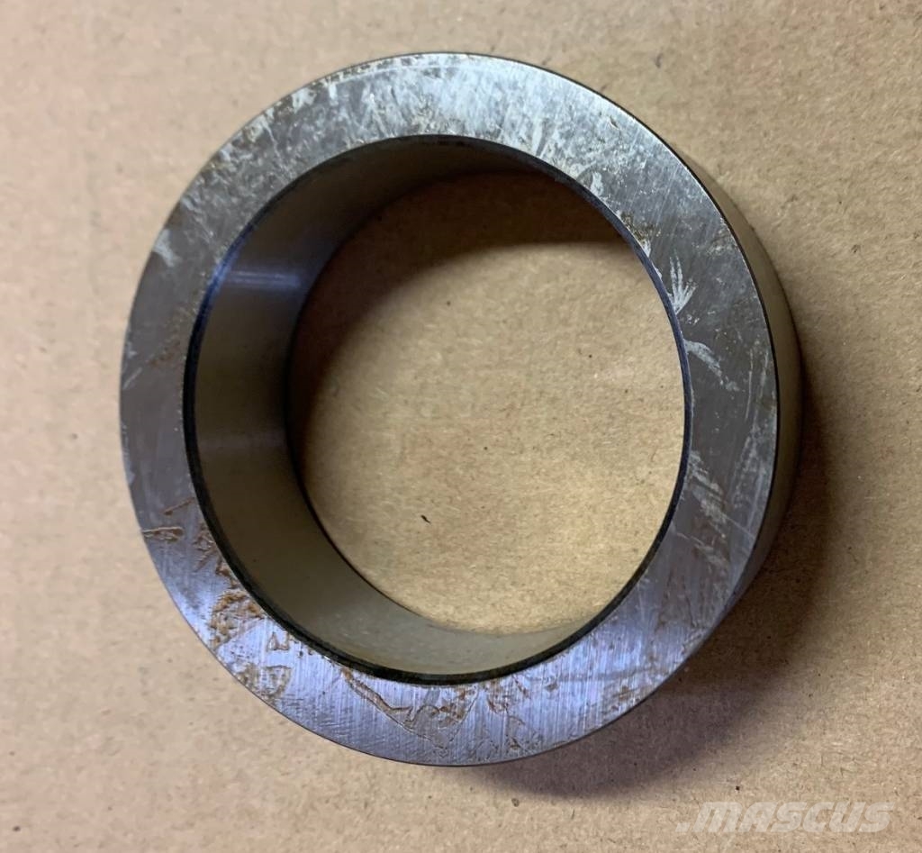 Deutz-Fahr Tröska Bushing 04324754, 0432 4754, 0432-4754 履带、链条和底盘