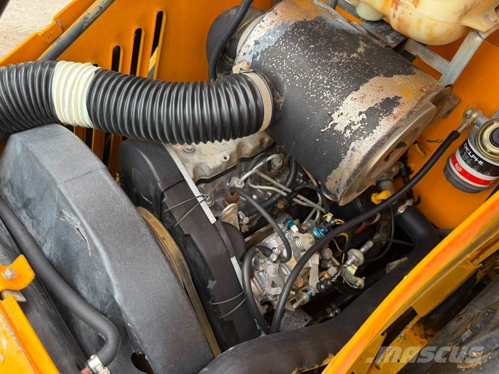 JCB 1 CX Міні-навантажувачі
