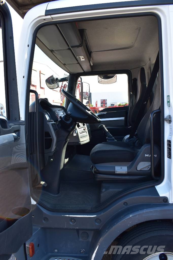 Ruthmann T300.3 (TÜV und UVV neu!) Pacēlāji uz automašīnas bāzes