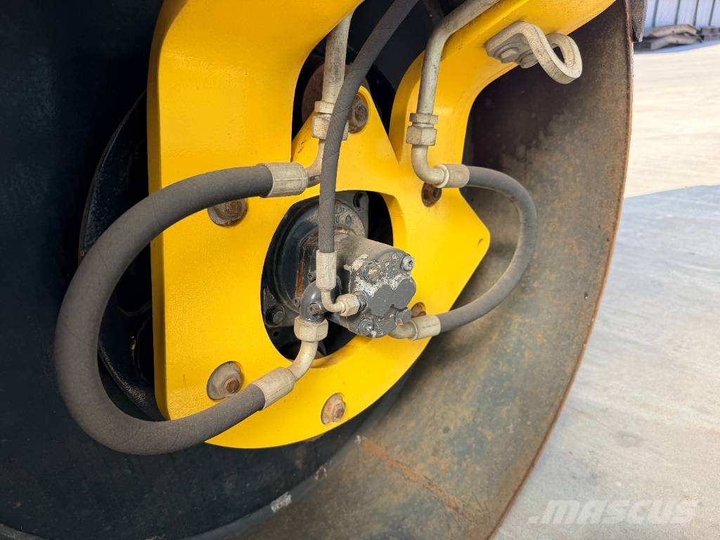 Bomag BW138 AD-5 Dvojni valjarji