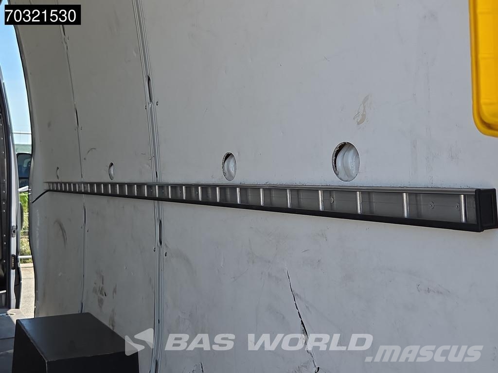 Iveco Daily 35S16 Automatik L3H2 160PS Klima Kamera Park Lätta skåpbilar