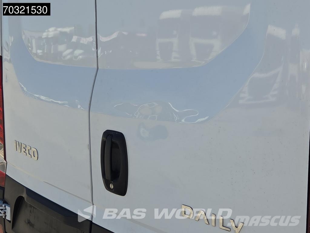 Iveco Daily 35S16 Automatik L3H2 160PS Klima Kamera Park Lätta skåpbilar