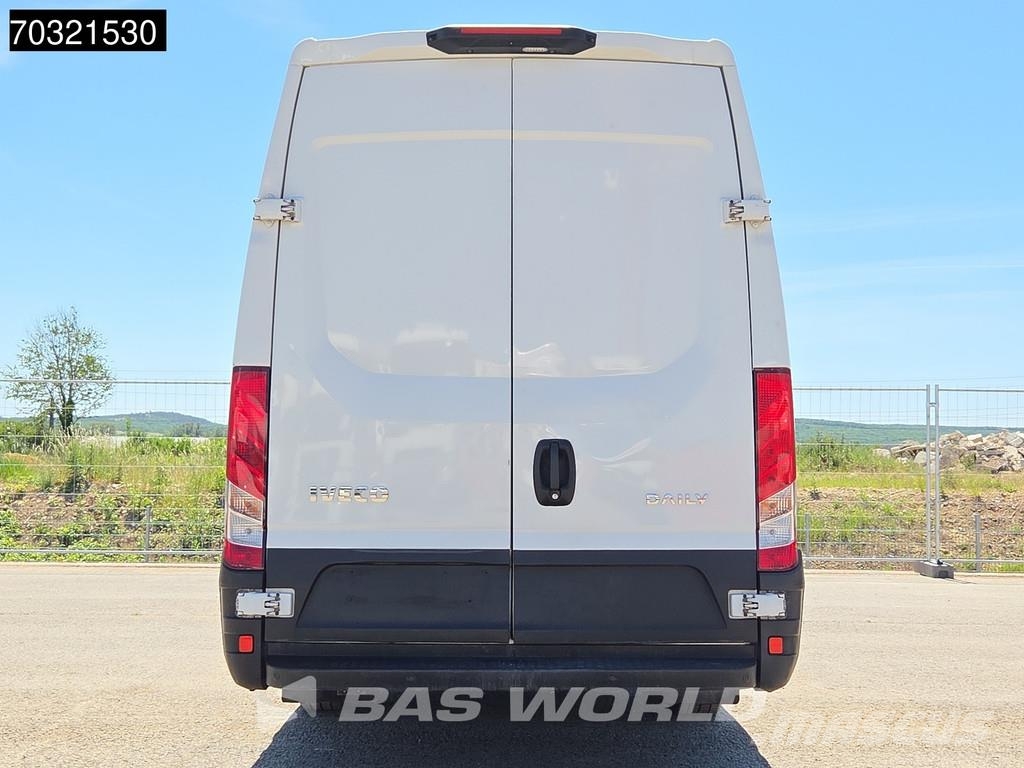 Iveco Daily 35S16 Automatik L3H2 160PS Klima Kamera Park Lätta skåpbilar