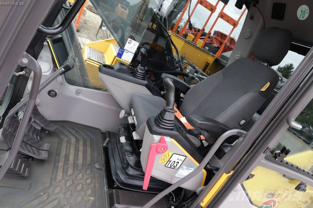 Volvo EC 250 EL Roomikekskavaatorid