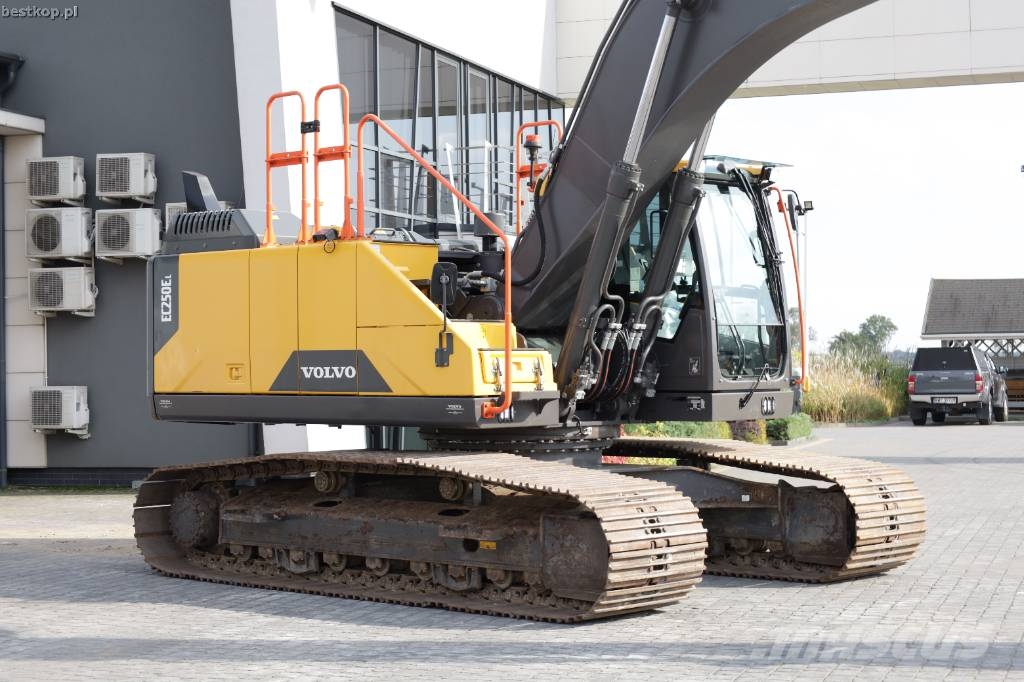 Volvo EC 250 EL Vikšriniai ekskavatoriai