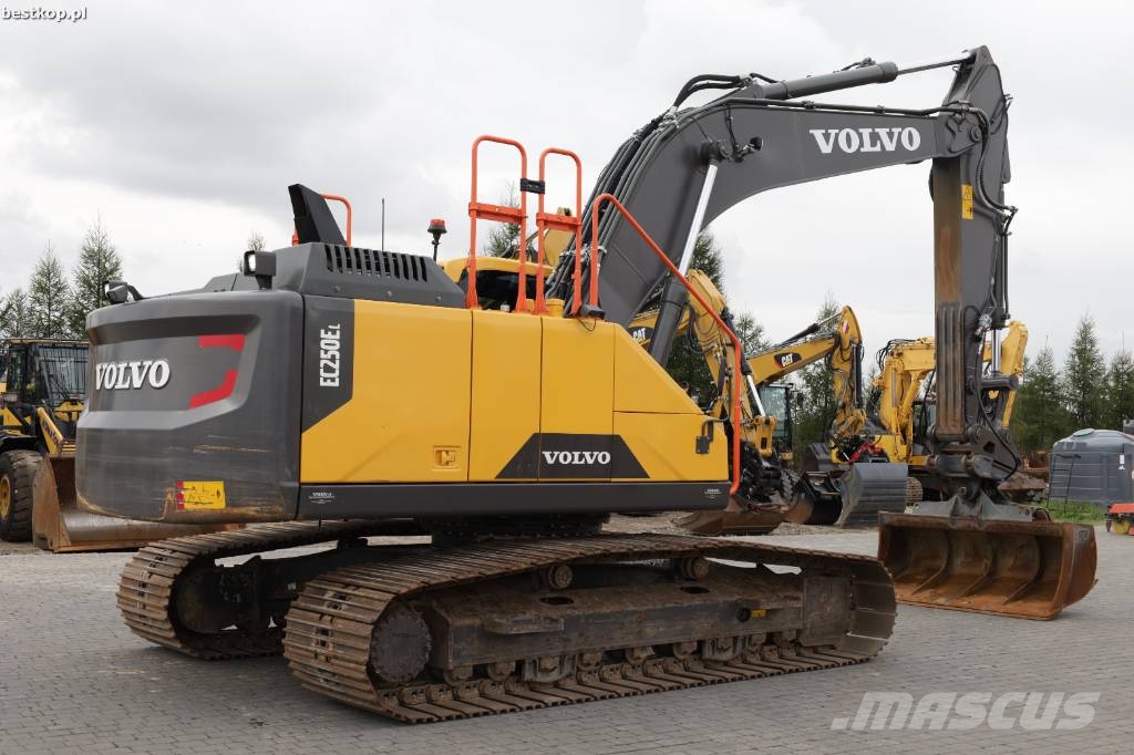 Volvo EC 250 EL Roomikekskavaatorid