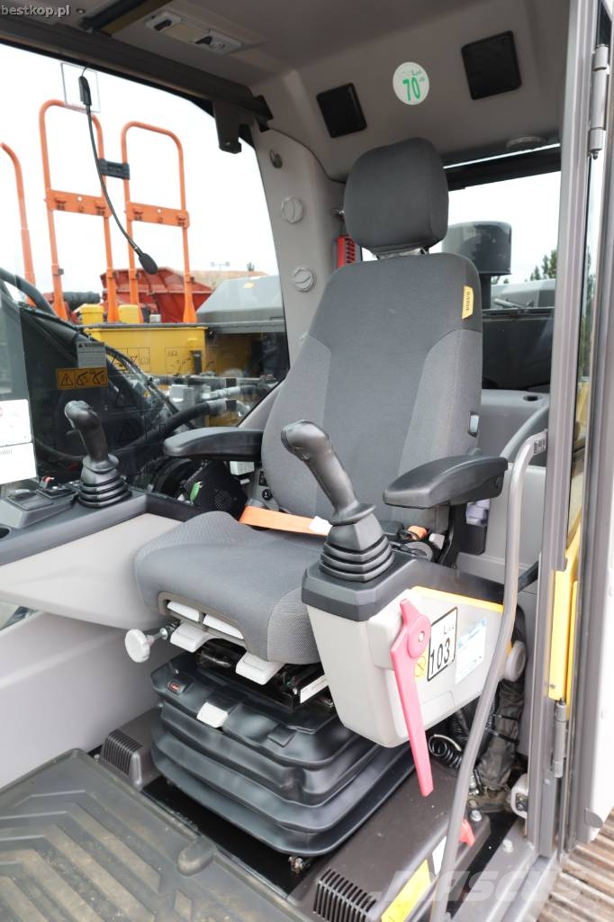 Volvo EC 250 EL Roomikekskavaatorid