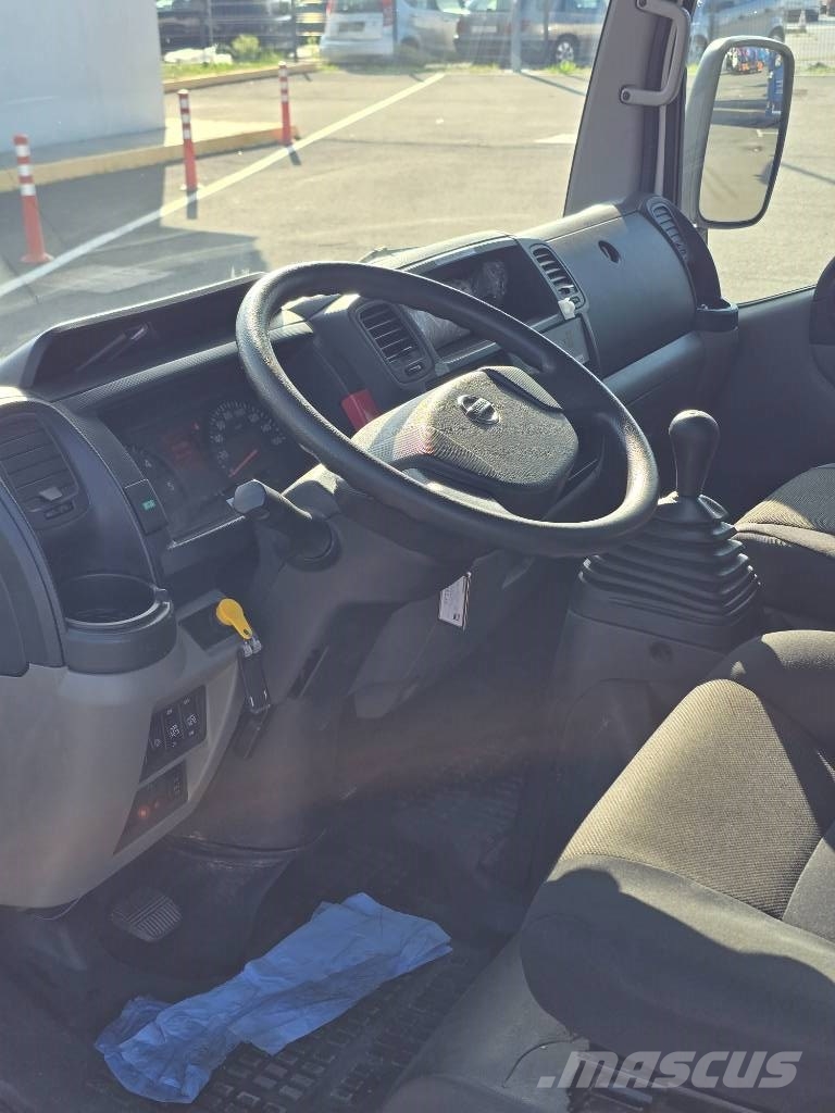 Nissan 35.13 Plataformas aéreas montadas em caminhão