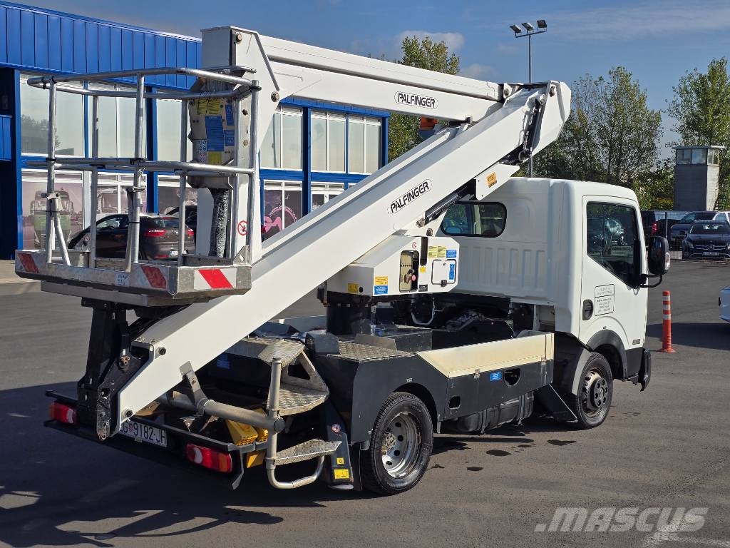 Nissan 35.13 Plataformas aéreas montadas em caminhão