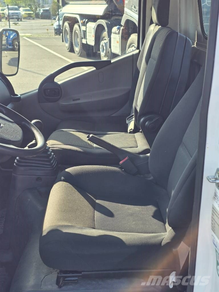 Nissan 35.13 Plataformas aéreas montadas em caminhão