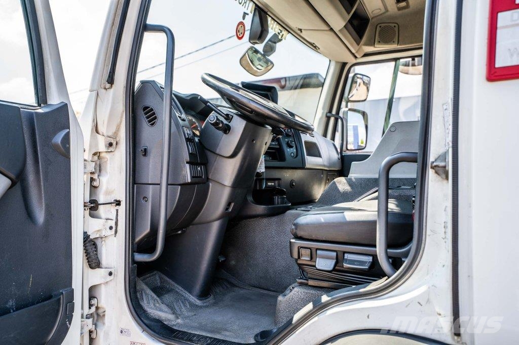 Renault D19 WIDE 380 DXI+CARGOLIFT 1.5 T Camiones desmontables