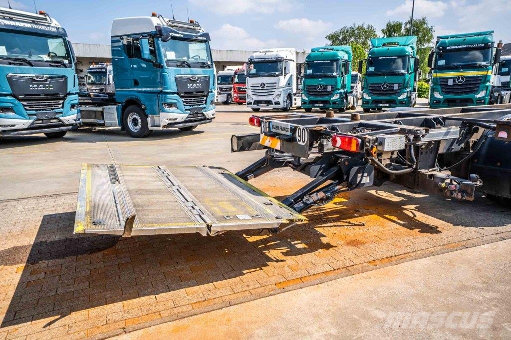Renault D19 WIDE 380 DXI+CARGOLIFT 1.5 T Camiones desmontables