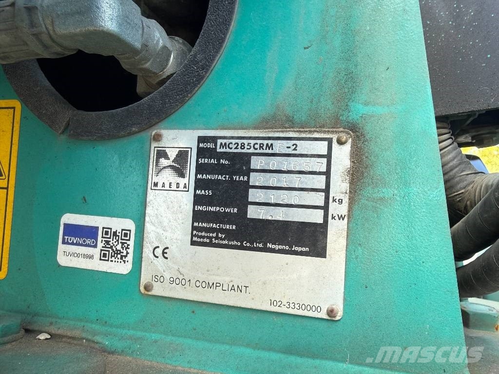 Maeda MC 285 CRME-2 Grúas de oruga