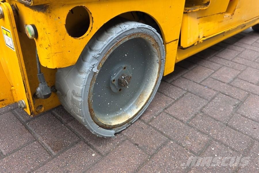 Haulotte Compact 8 As-Is, Electric, 8m Working Height, 350k Saxliftar