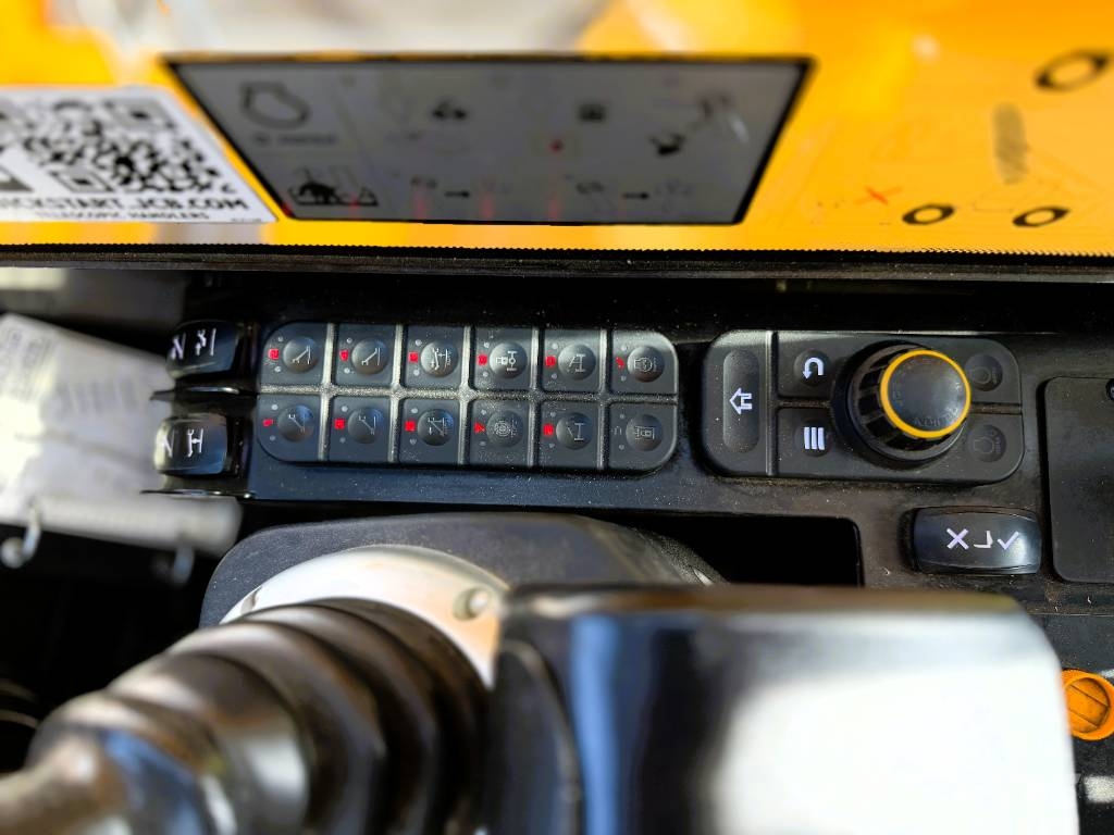 JCB 555-210 R مناولات متداخلة