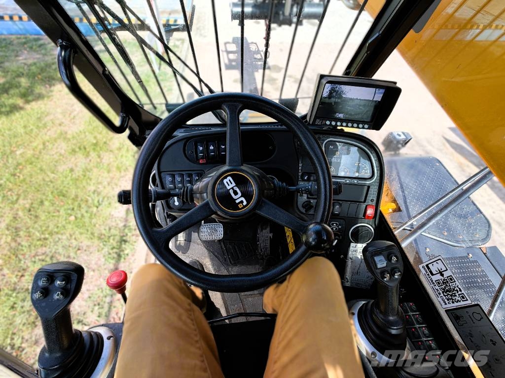 JCB 555-210 R مناولات متداخلة