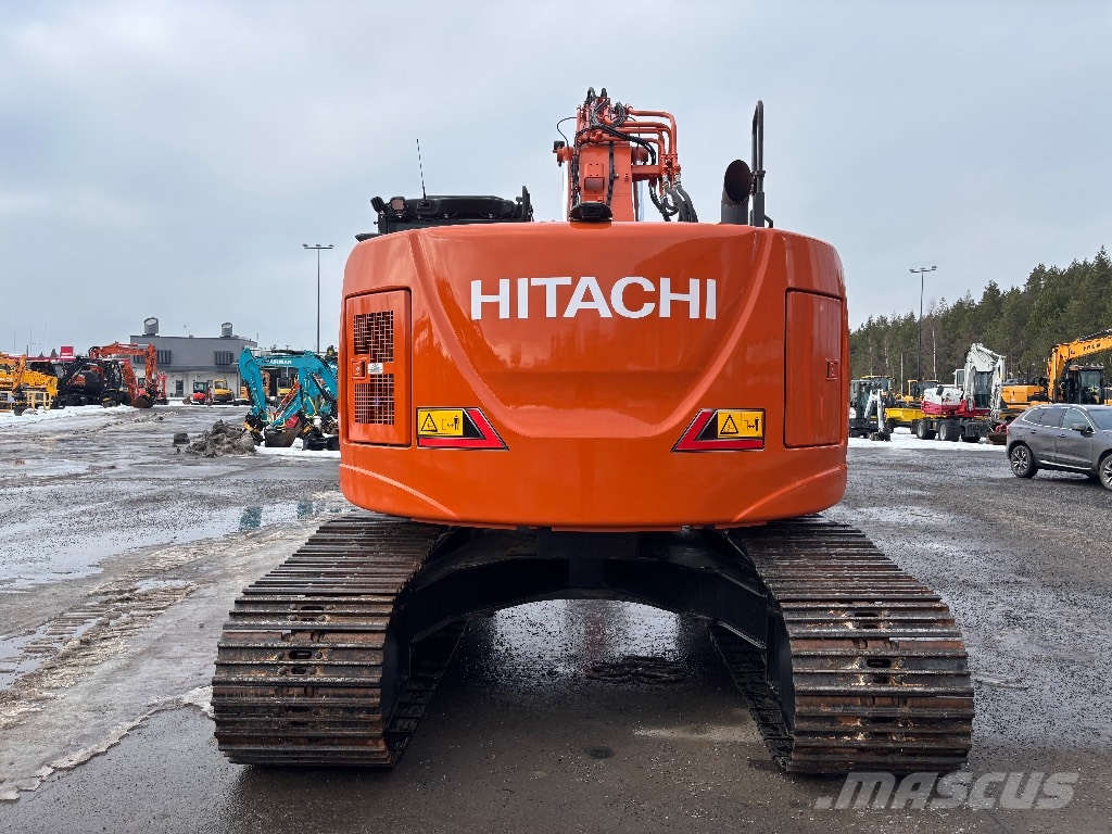 Hitachi ZX 225 US-7 / Engcon, Rasvari, Lämmitin, StageV Kāpurķēžu ekskavatori