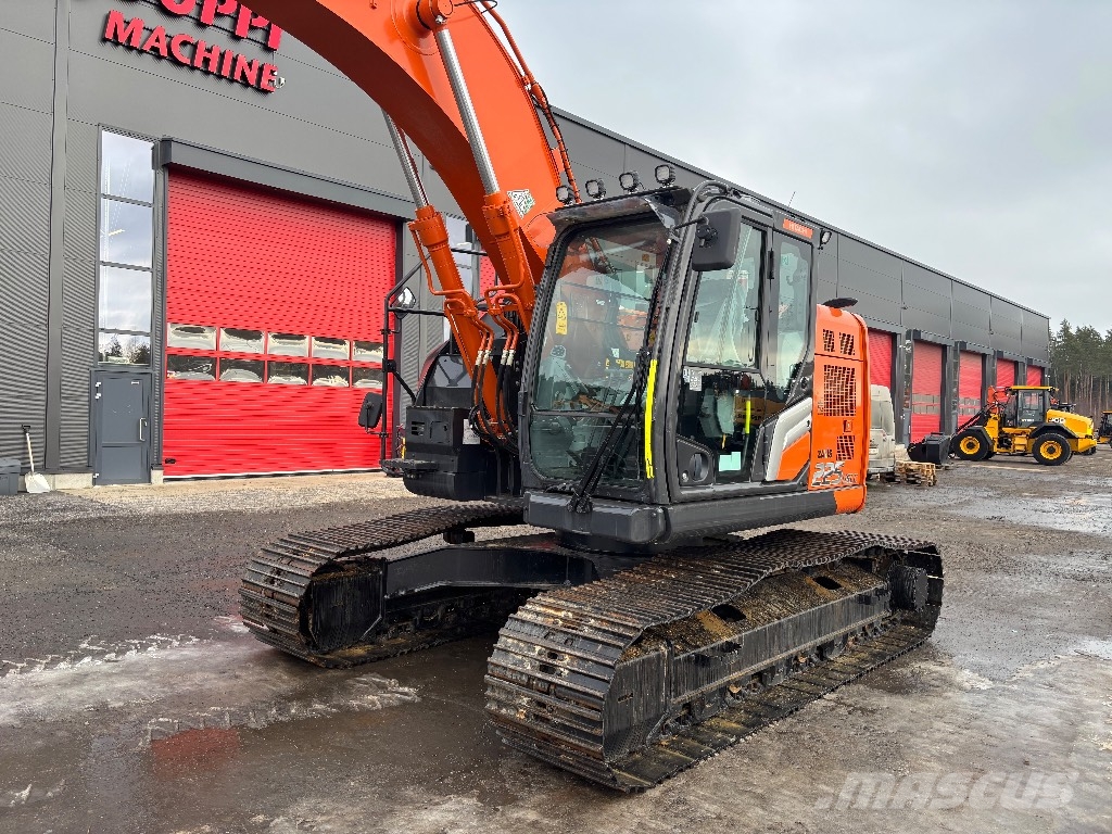 Hitachi ZX 225 US-7 / Engcon, Rasvari, Lämmitin, StageV Kāpurķēžu ekskavatori