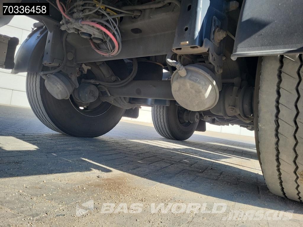 Kässbohrer XJ2 2 axles Tailgate Lift + Steering Axle NL Trail Sanduk poluprikolice