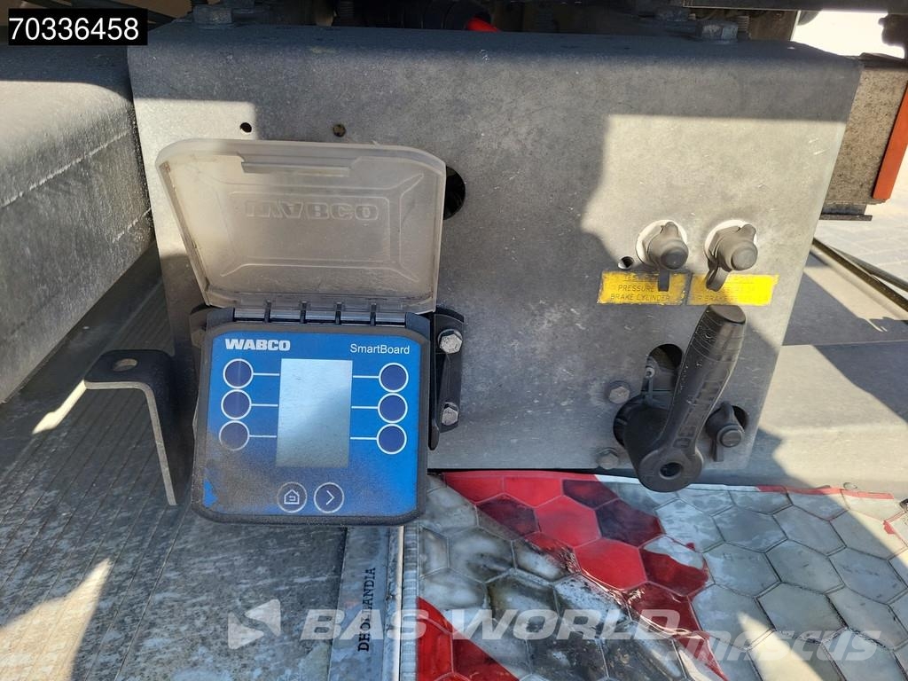 Kässbohrer XJ2 2 axles Tailgate Lift + Steering Axle NL Trail Sanduk poluprikolice