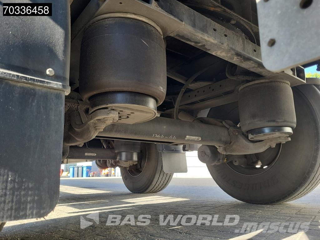 Kässbohrer XJ2 2 axles Tailgate Lift + Steering Axle NL Trail Sanduk poluprikolice