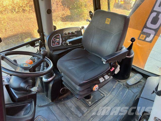 JCB 3 CX Backhoe