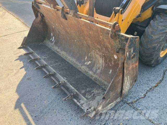 JCB 3 CX Backhoe