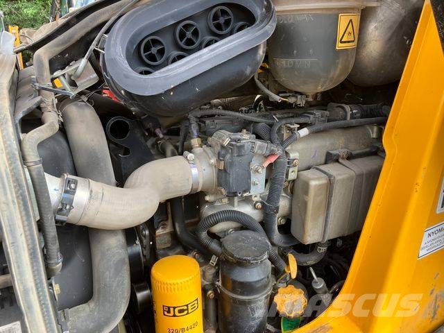 JCB 3 CX Backhoe