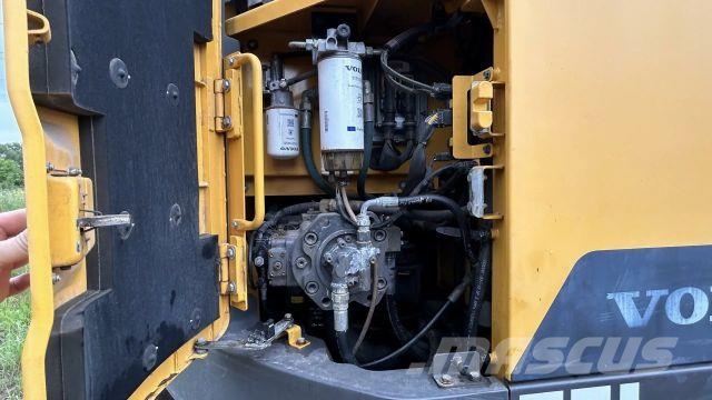 Volvo ECR 235EL Roomikekskavaatorid