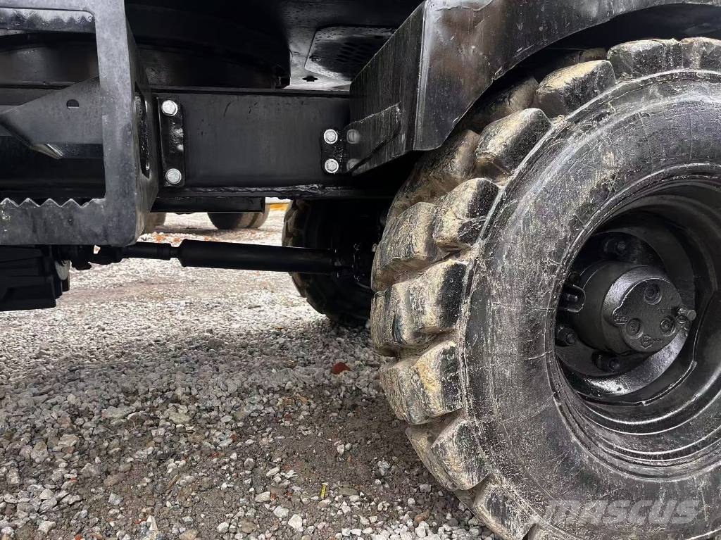 Hyundai 60W-9 Ekskavatori uz riteņiem