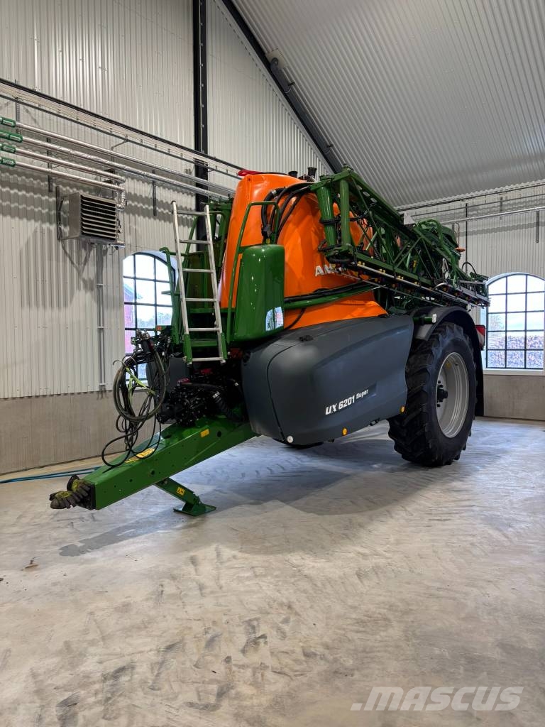 Amazone UX 6201 Super Trailed sprayers