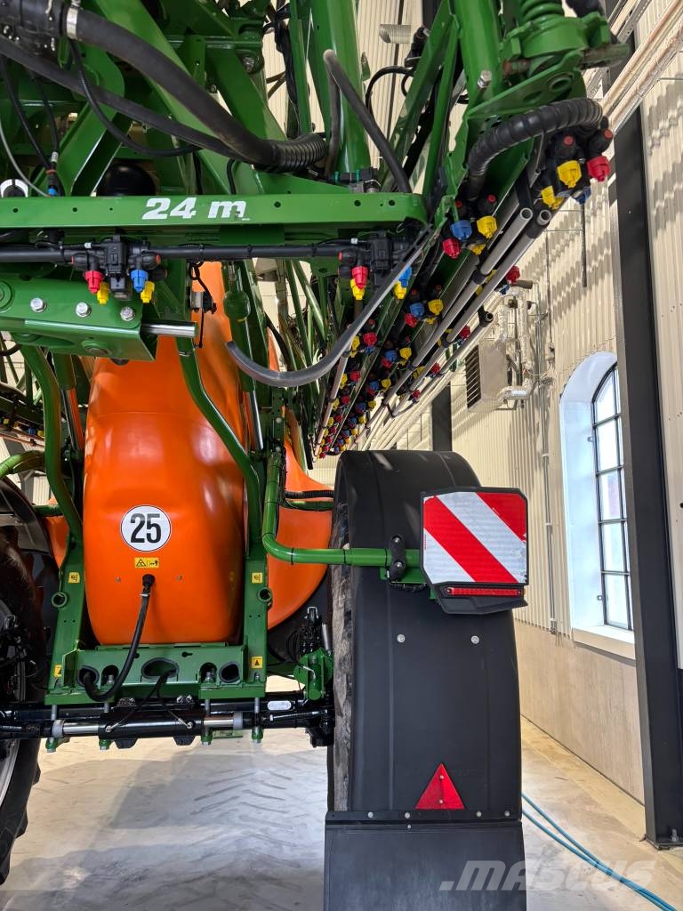 Amazone UX 6201 Super Trailed sprayers