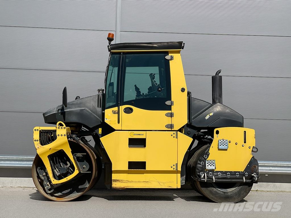 Bomag BW 154 ACP-4 Kombinované válce