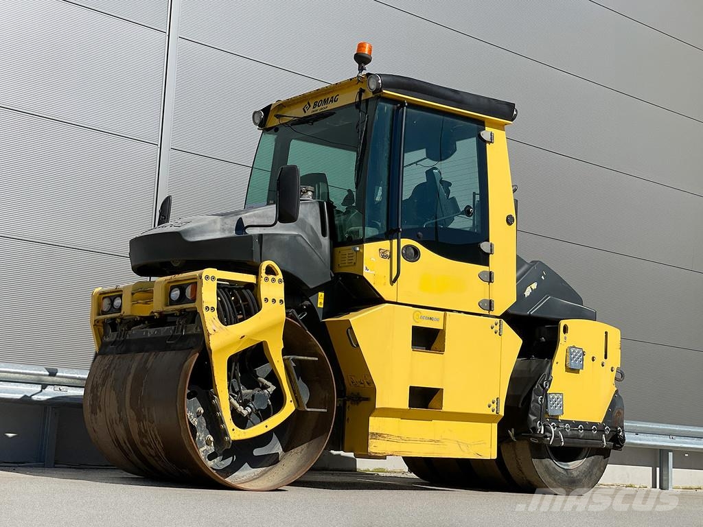 Bomag BW 154 ACP-4 Kombinované válce